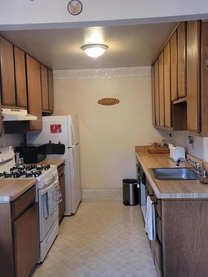 Detail Gallery Image 10 of 26 For 947 Ridgeview Ct #C,  South San Francisco,  CA 94080 - 2 Beds | 1 Baths