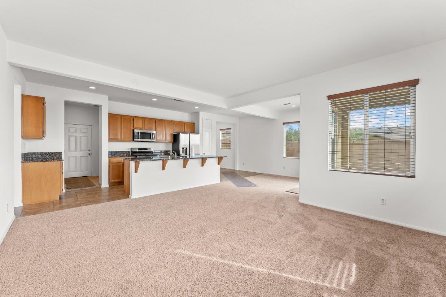 Detail Gallery Image 9 of 17 For 62855 Kitetail Dr, Desert Hot Springs,  CA 92240 - 3 Beds | 2 Baths