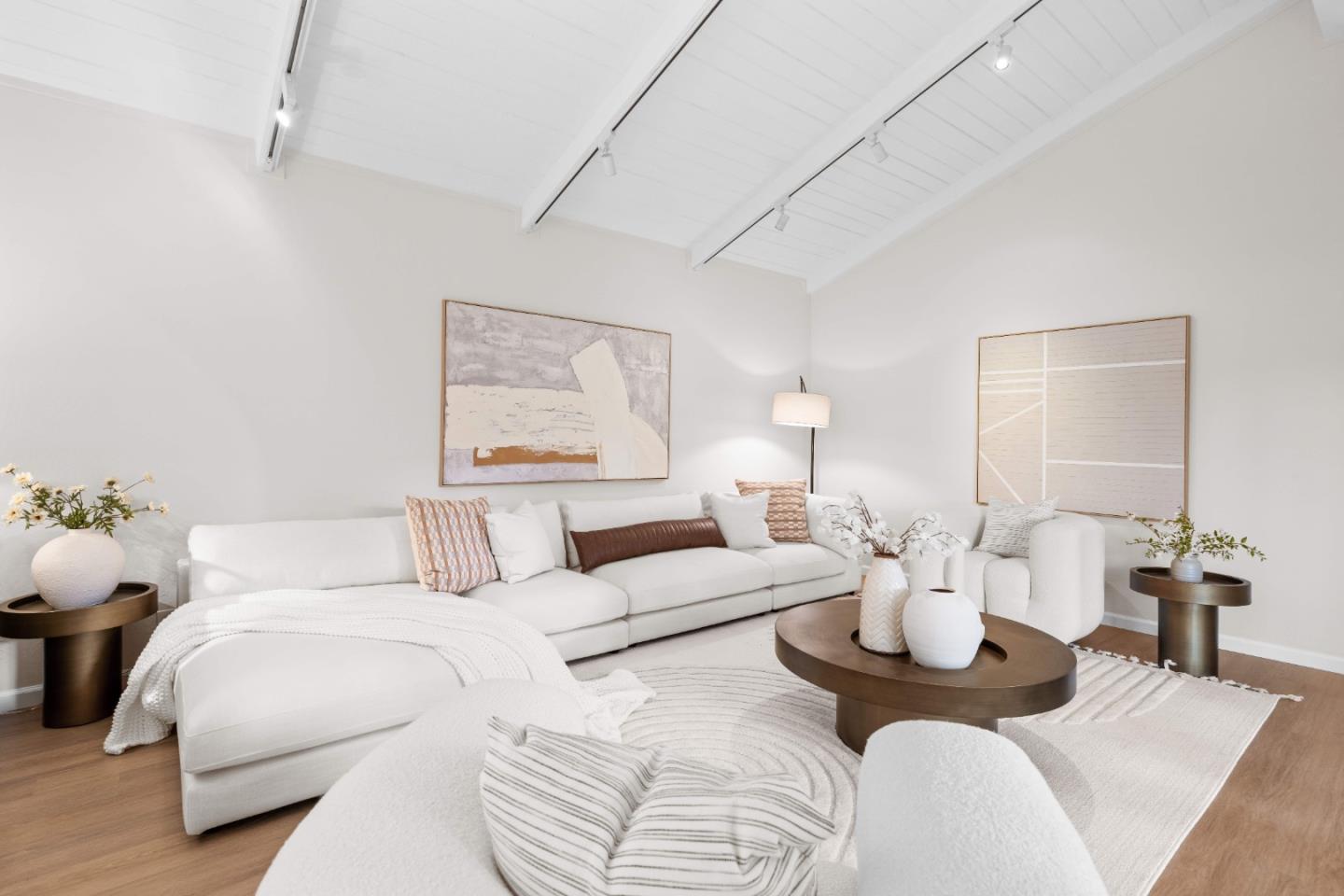 Detail Gallery Image 8 of 51 For 20742 Saint Joan Ct, Saratoga,  CA 95070 - 4 Beds | 2 Baths