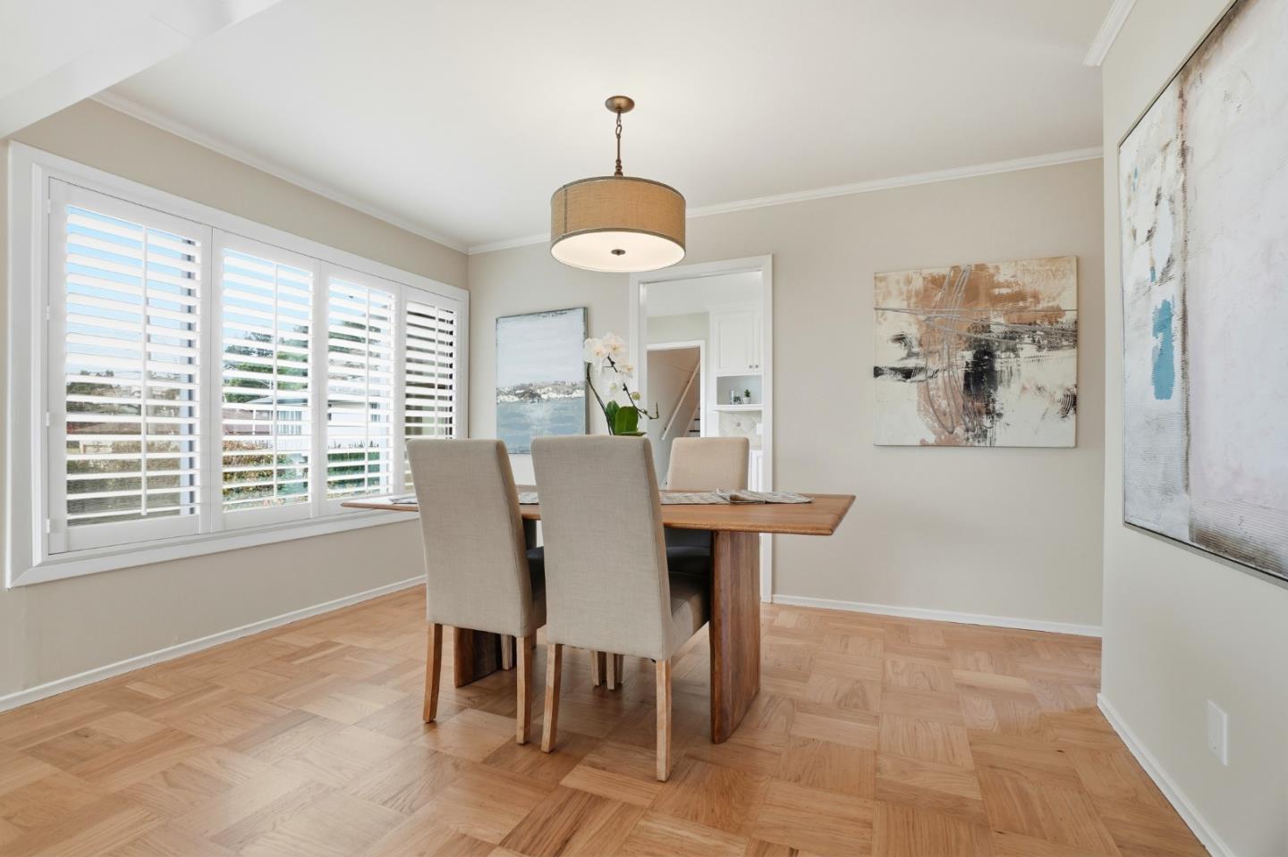 Detail Gallery Image 7 of 46 For 33 Lilac Ln, South San Francisco,  CA 94080 - 4 Beds | 2 Baths