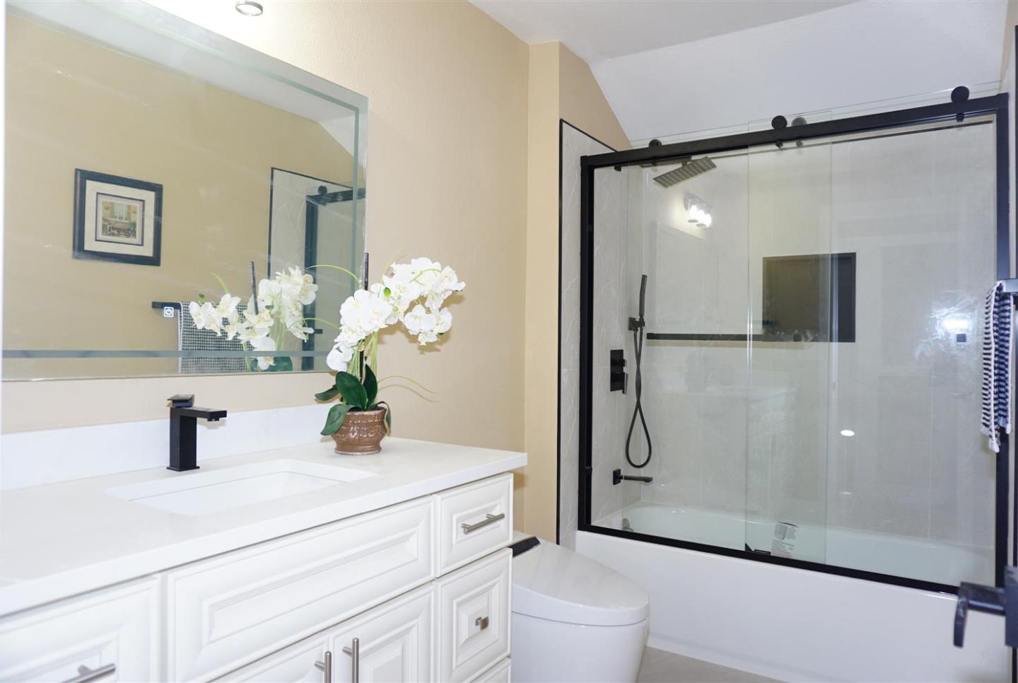 Detail Gallery Image 28 of 33 For 4146 Moonflower Ct, San Jose,  CA 95135 - 4 Beds | 2 Baths