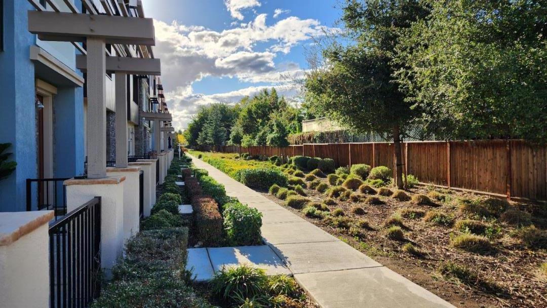 Detail Gallery Image 25 of 27 For 1967 Nevets Ln, San Jose,  CA 95133 - 3 Beds | 3 Baths