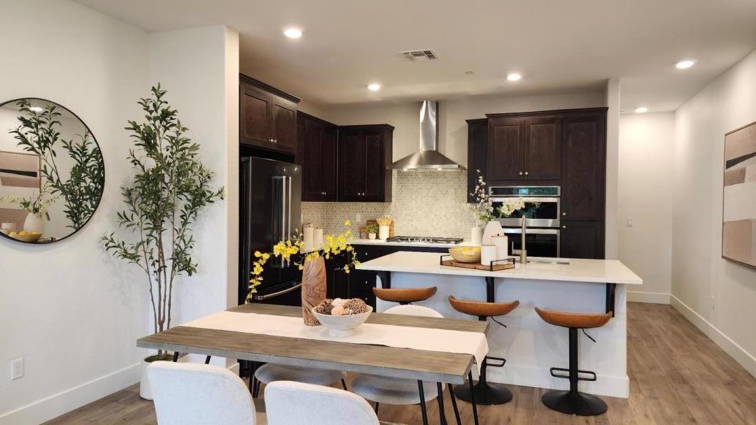 Detail Gallery Image 5 of 27 For 1967 Nevets Ln, San Jose,  CA 95133 - 3 Beds | 3 Baths