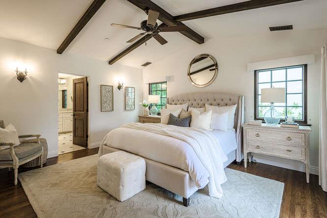 Detail Gallery Image 13 of 35 For 236 Amherst Ave, San Mateo,  CA 94402 - 5 Beds | 3 Baths