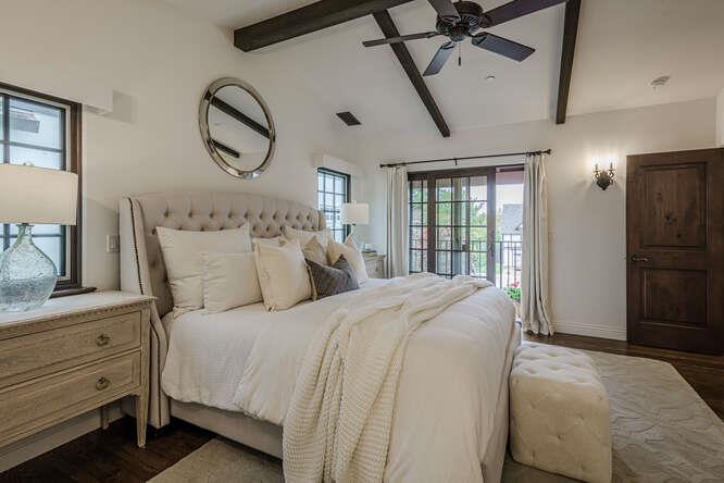 Detail Gallery Image 14 of 35 For 236 Amherst Ave, San Mateo,  CA 94402 - 5 Beds | 3 Baths