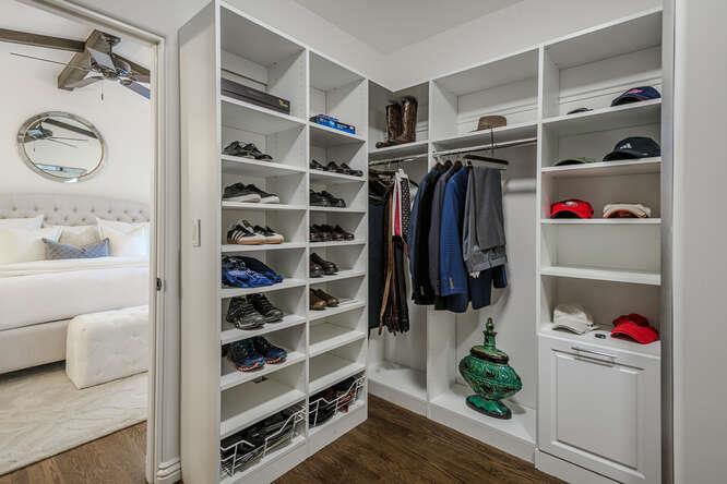 Detail Gallery Image 15 of 35 For 236 Amherst Ave, San Mateo,  CA 94402 - 5 Beds | 3 Baths