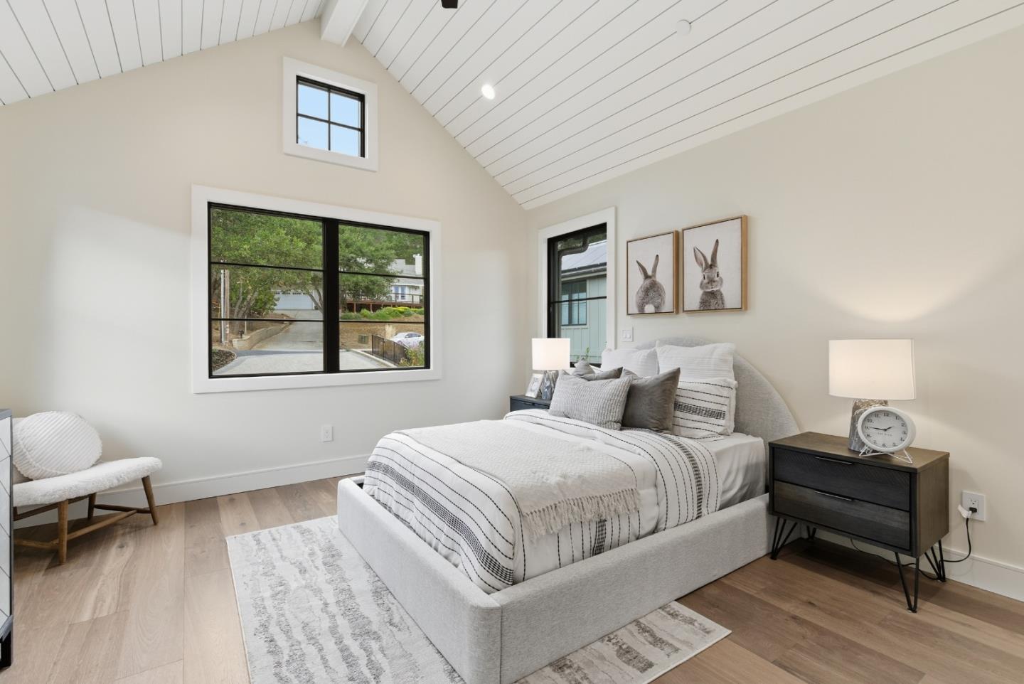 Detail Gallery Image 19 of 53 For 123 Dolton Ave, San Carlos,  CA 94070 - 5 Beds | 5/1 Baths