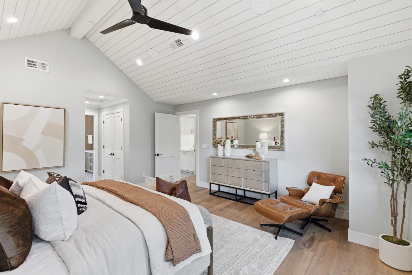 Detail Gallery Image 33 of 53 For 123 Dolton Ave, San Carlos,  CA 94070 - 5 Beds | 5/1 Baths