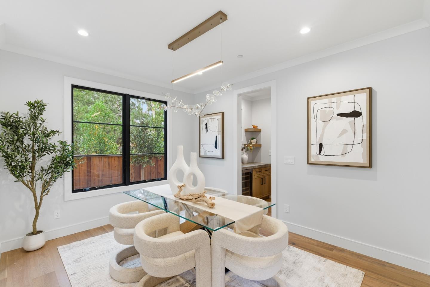 Detail Gallery Image 4 of 53 For 123 Dolton Ave, San Carlos,  CA 94070 - 5 Beds | 5/1 Baths