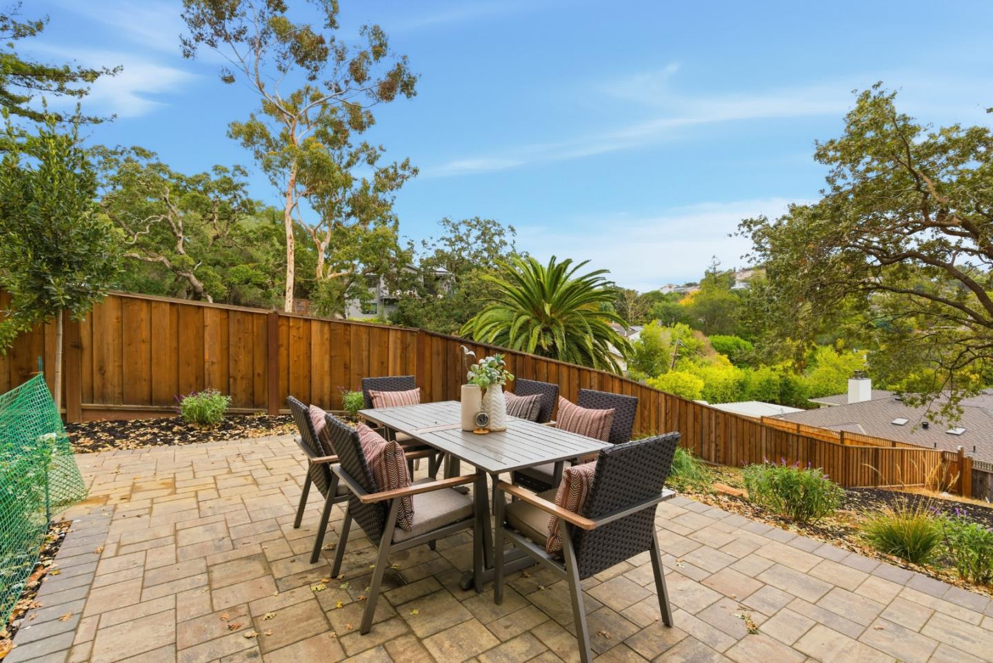 Detail Gallery Image 40 of 53 For 123 Dolton Ave, San Carlos,  CA 94070 - 5 Beds | 5/1 Baths