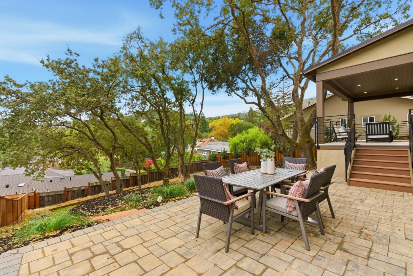 Detail Gallery Image 41 of 53 For 123 Dolton Ave, San Carlos,  CA 94070 - 5 Beds | 5/1 Baths