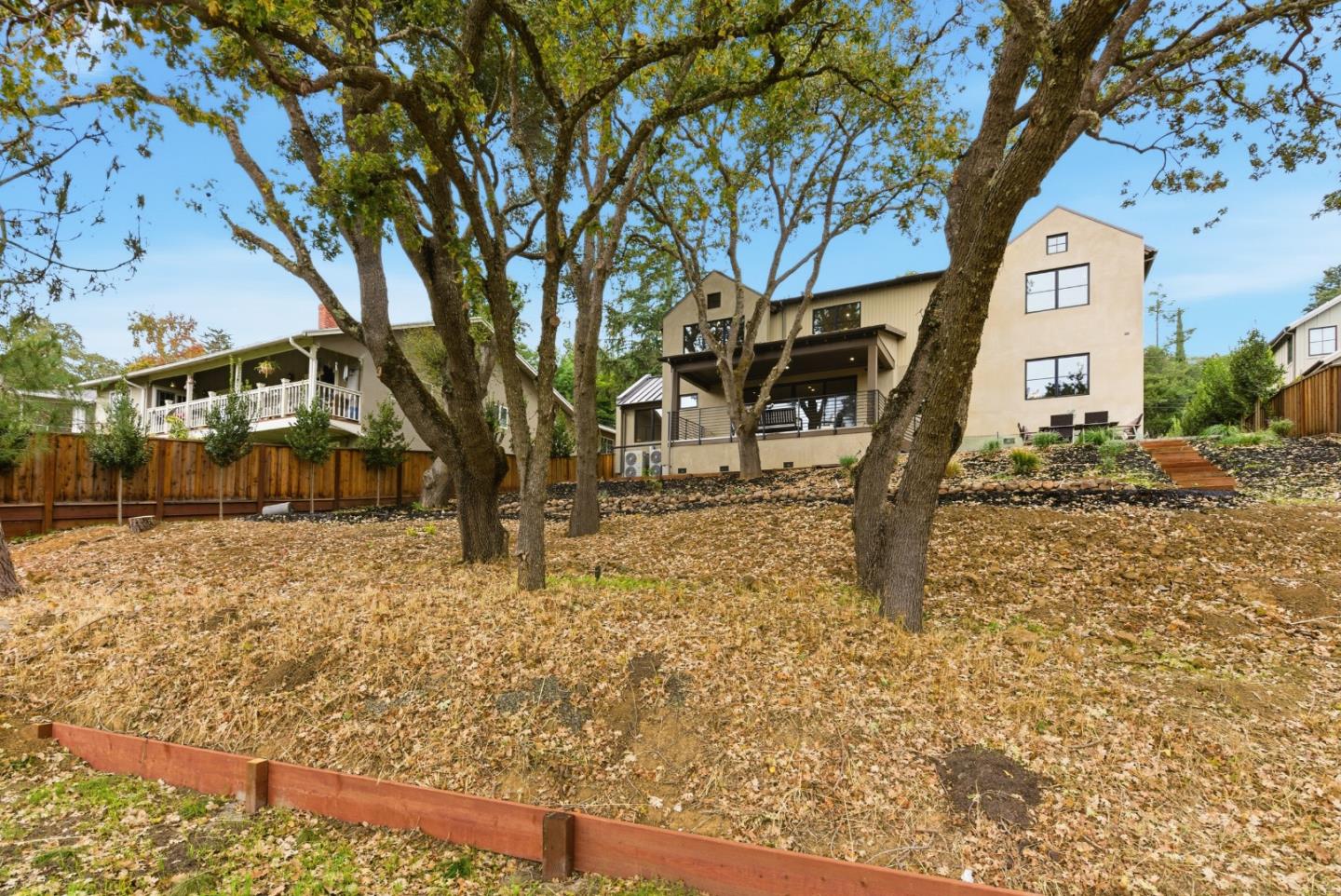 Detail Gallery Image 45 of 53 For 123 Dolton Ave, San Carlos,  CA 94070 - 5 Beds | 5/1 Baths