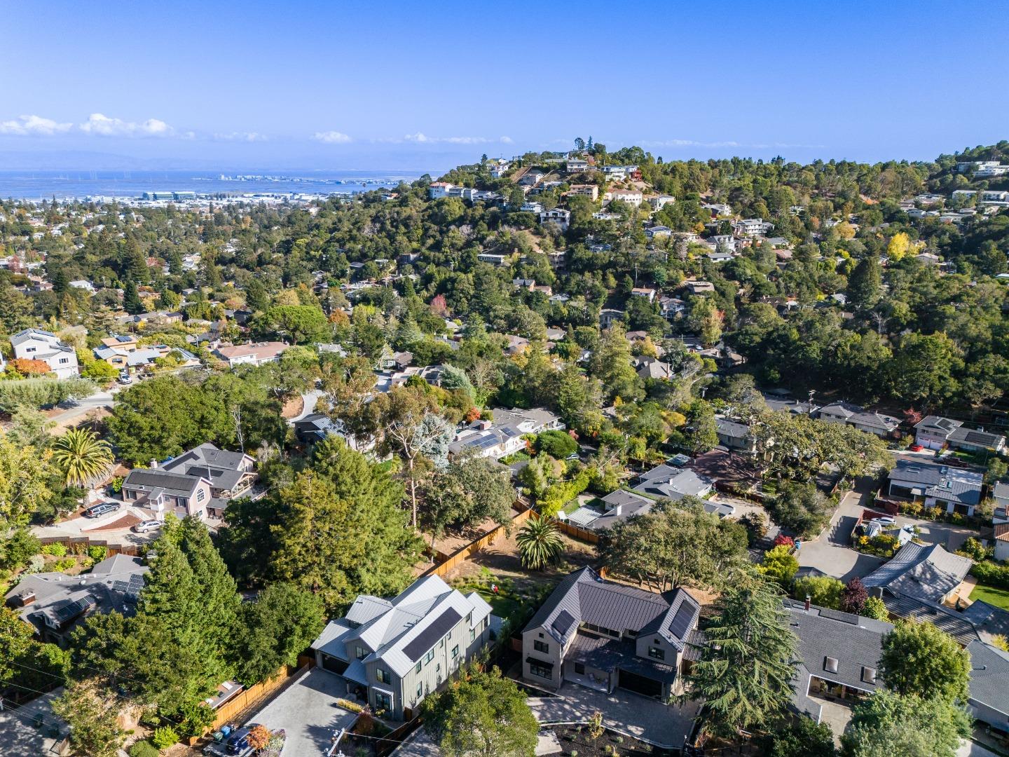 Detail Gallery Image 50 of 53 For 123 Dolton Ave, San Carlos,  CA 94070 - 5 Beds | 5/1 Baths