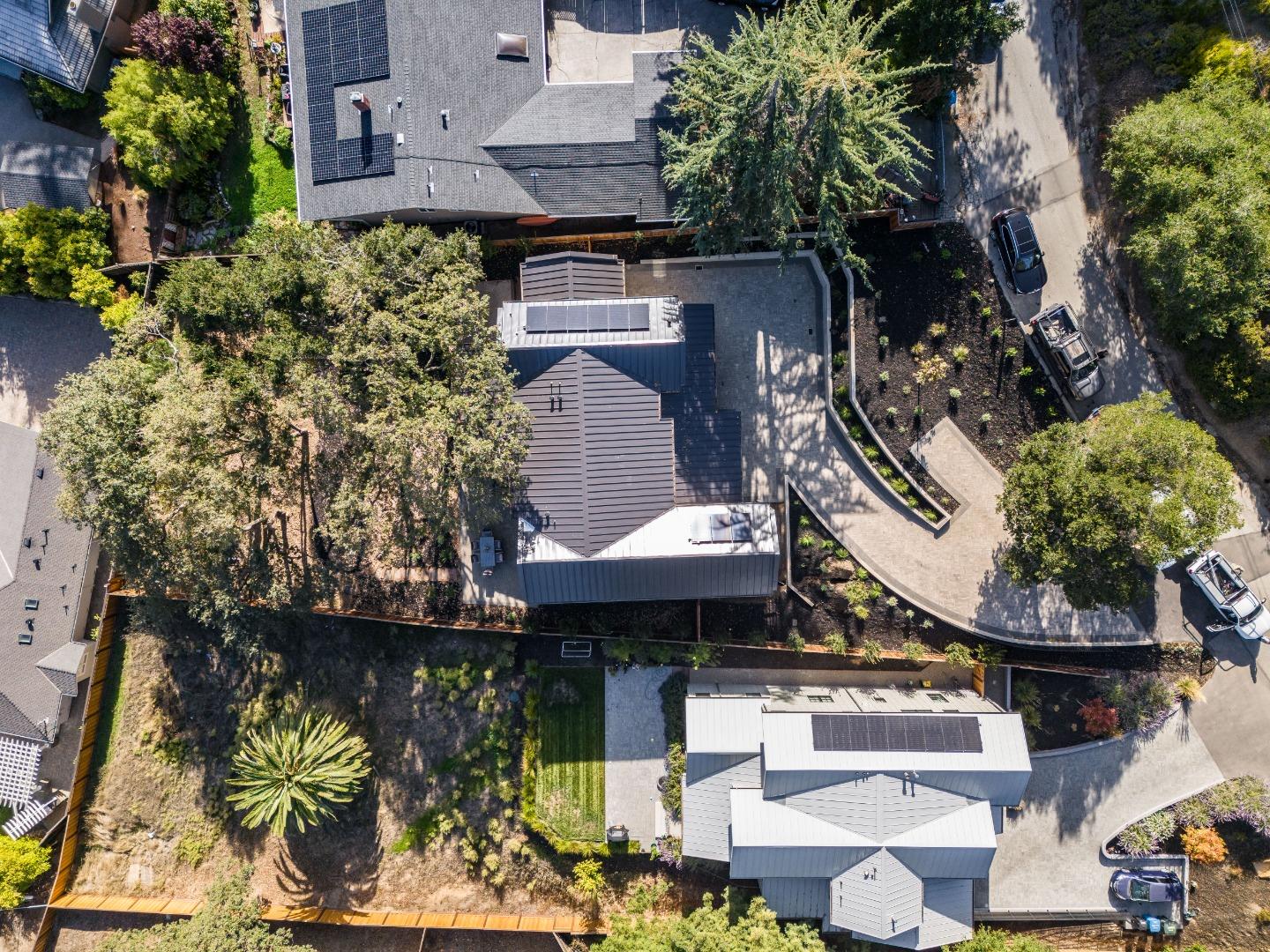 Detail Gallery Image 51 of 53 For 123 Dolton Ave, San Carlos,  CA 94070 - 5 Beds | 5/1 Baths