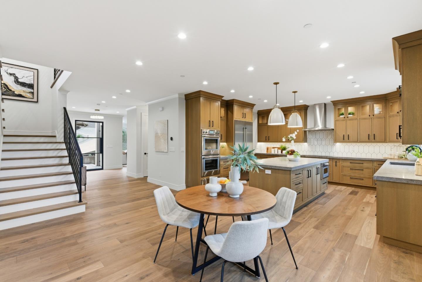 Detail Gallery Image 9 of 53 For 123 Dolton Ave, San Carlos,  CA 94070 - 5 Beds | 5/1 Baths