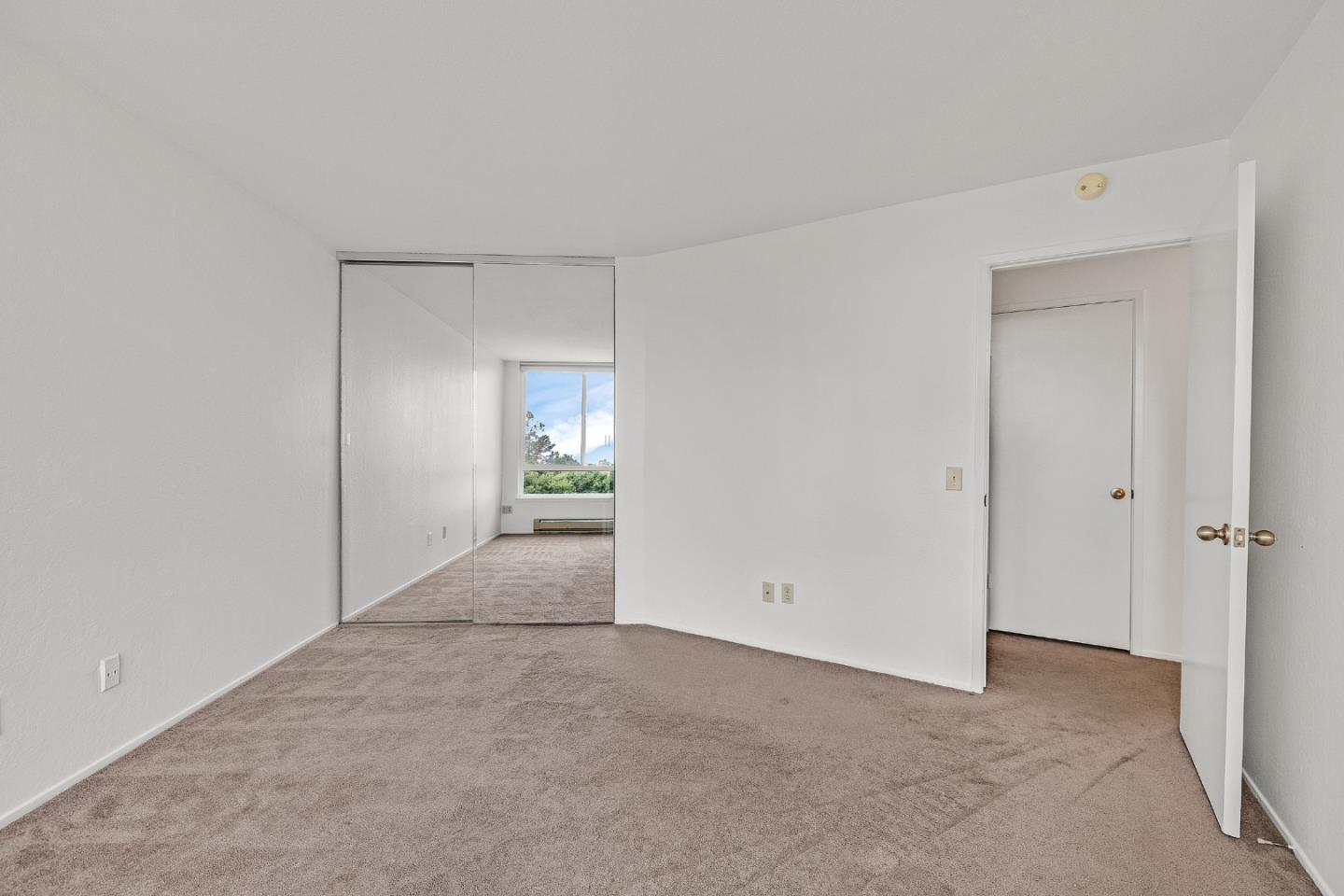 Detail Gallery Image 14 of 21 For 320 Vallejo Dr #18,  Millbrae,  CA 94030 - 2 Beds | 2 Baths