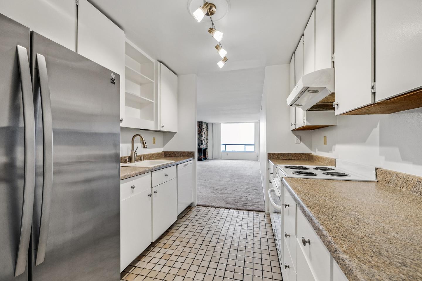 Detail Gallery Image 17 of 21 For 320 Vallejo Dr #18,  Millbrae,  CA 94030 - 2 Beds | 2 Baths