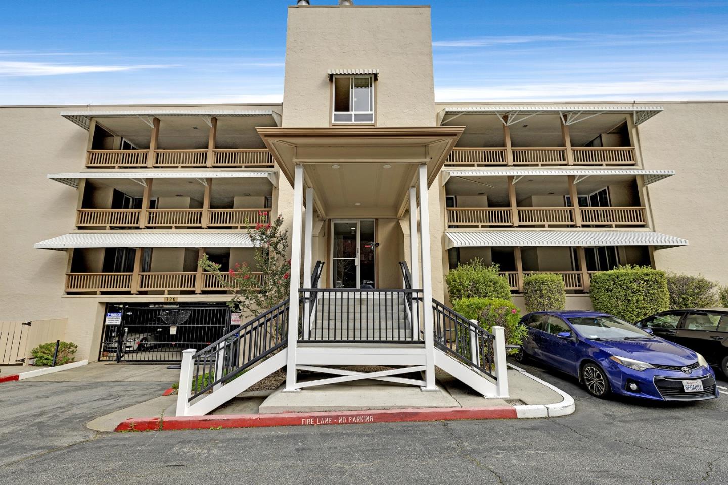 Detail Gallery Image 19 of 21 For 320 Vallejo Dr #18,  Millbrae,  CA 94030 - 2 Beds | 2 Baths