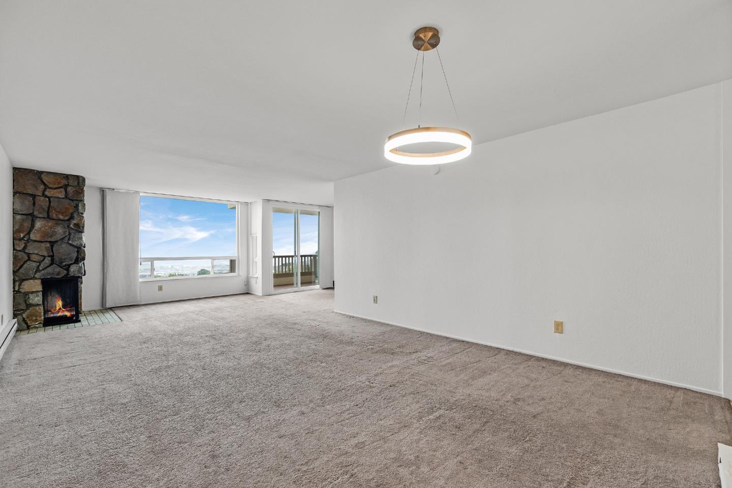 Detail Gallery Image 9 of 21 For 320 Vallejo Dr #18,  Millbrae,  CA 94030 - 2 Beds | 2 Baths