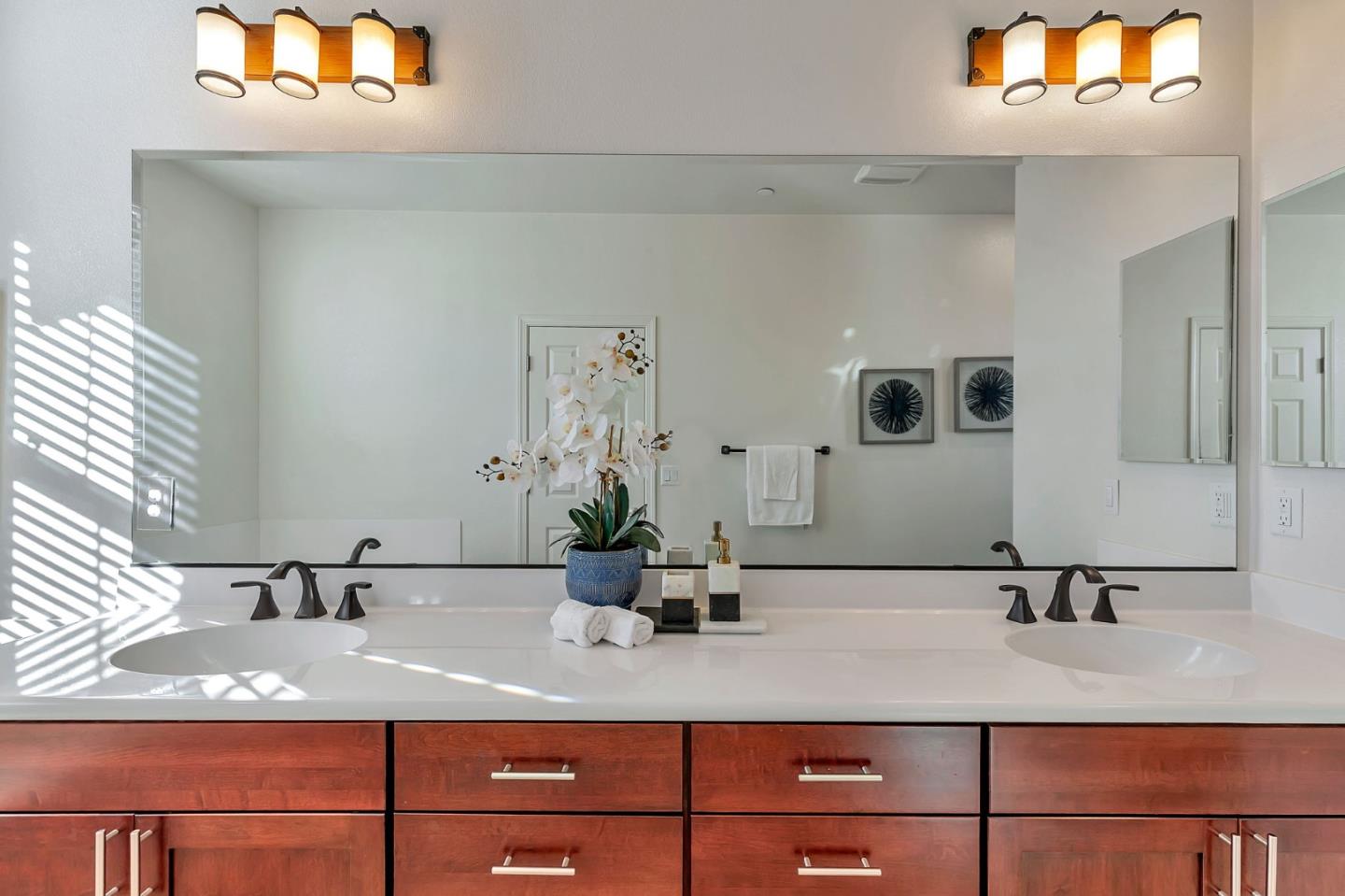 Detail Gallery Image 13 of 79 For 5050 Bonanza Dr, Fremont,  CA 94555 - 4 Beds | 3/1 Baths