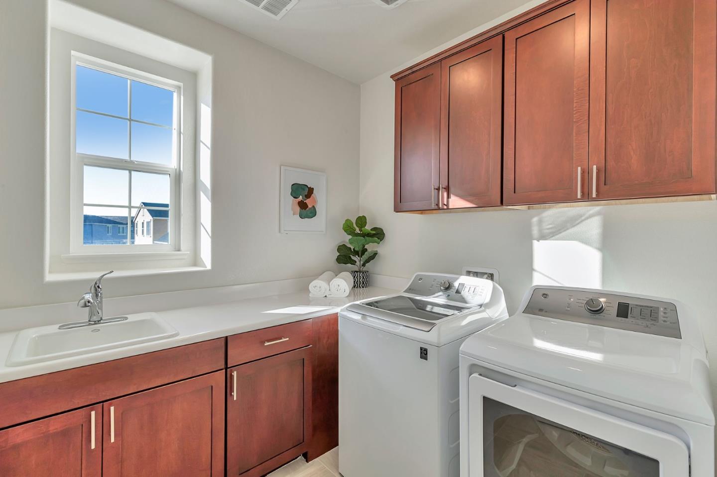 Detail Gallery Image 21 of 79 For 5050 Bonanza Dr, Fremont,  CA 94555 - 4 Beds | 3/1 Baths