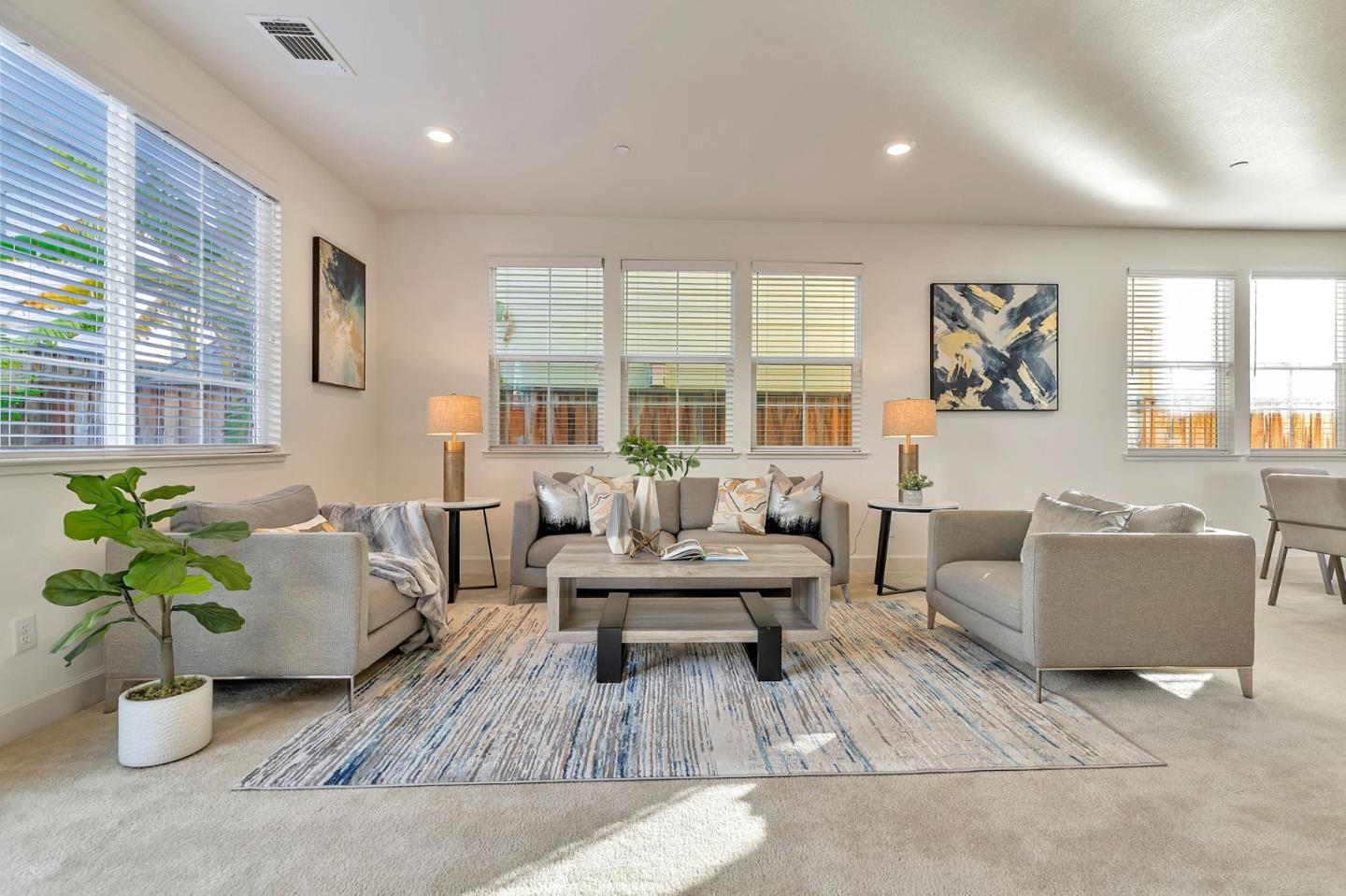 Detail Gallery Image 3 of 79 For 5050 Bonanza Dr, Fremont,  CA 94555 - 4 Beds | 3/1 Baths