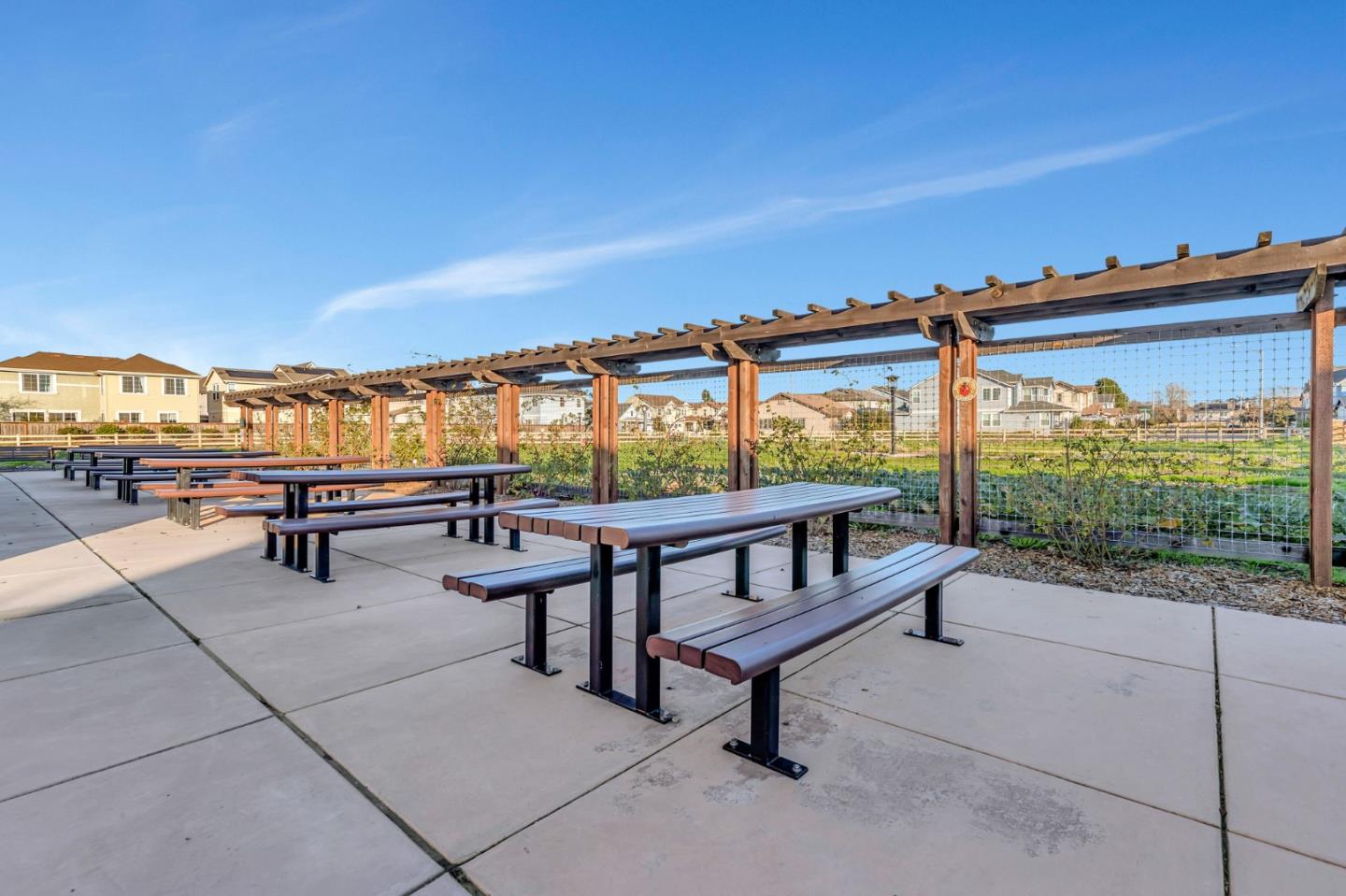 Detail Gallery Image 38 of 79 For 5050 Bonanza Dr, Fremont,  CA 94555 - 4 Beds | 3/1 Baths