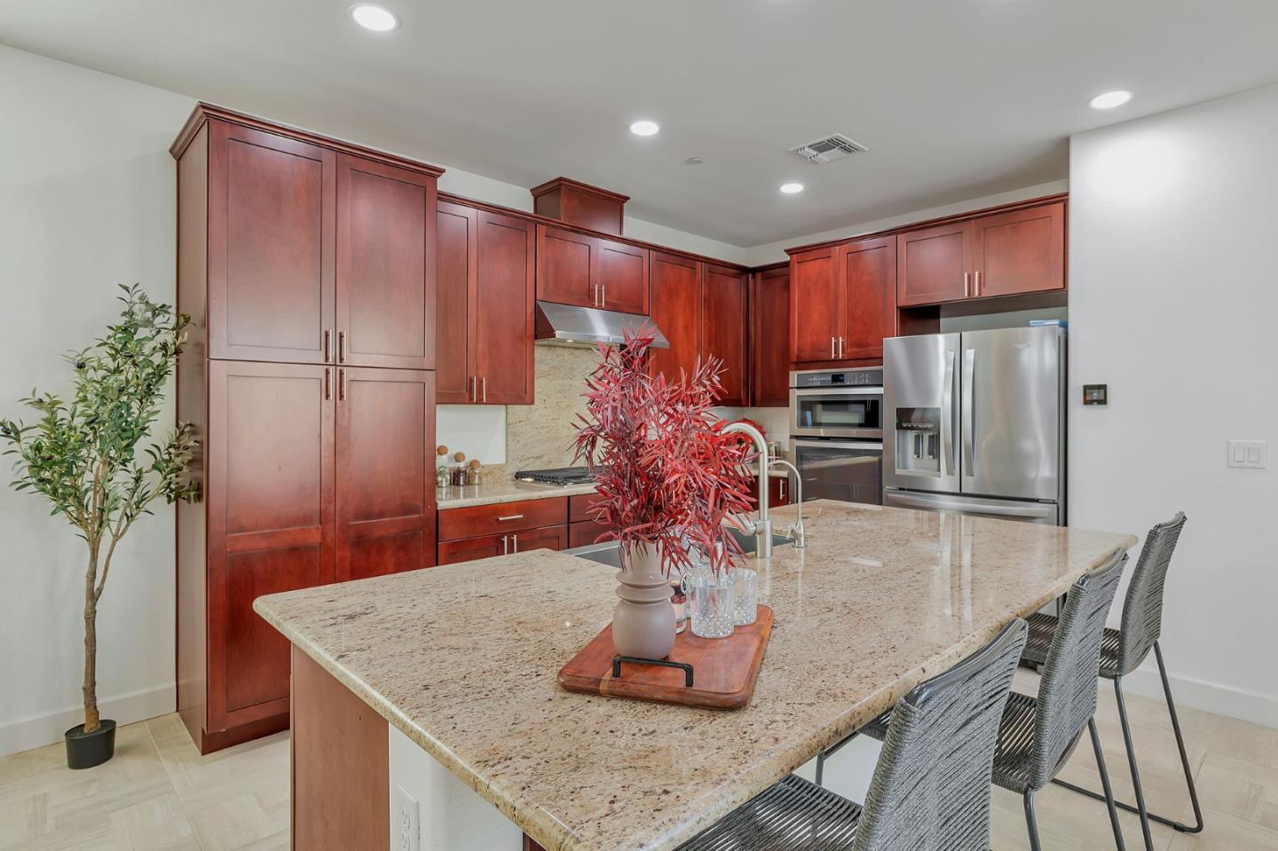 Detail Gallery Image 57 of 79 For 5050 Bonanza Dr, Fremont,  CA 94555 - 4 Beds | 3/1 Baths