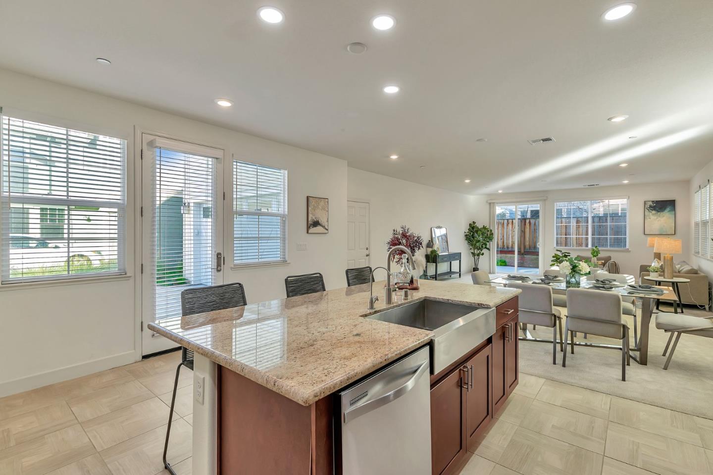 Detail Gallery Image 61 of 79 For 5050 Bonanza Dr, Fremont,  CA 94555 - 4 Beds | 3/1 Baths