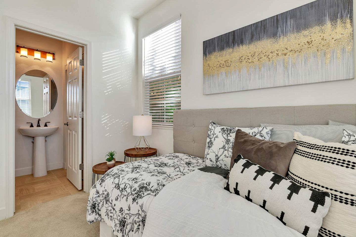 Detail Gallery Image 7 of 79 For 5050 Bonanza Dr, Fremont,  CA 94555 - 4 Beds | 3/1 Baths