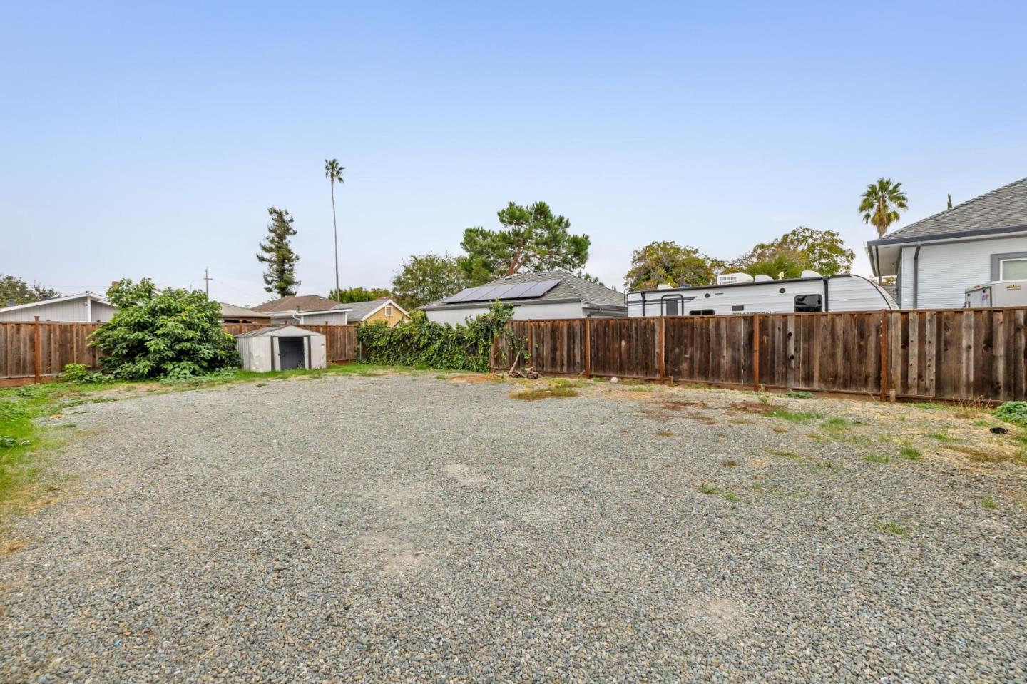 Detail Gallery Image 12 of 15 For 735 Locust St, San Jose,  CA 95110 - 3 Beds | 1 Baths