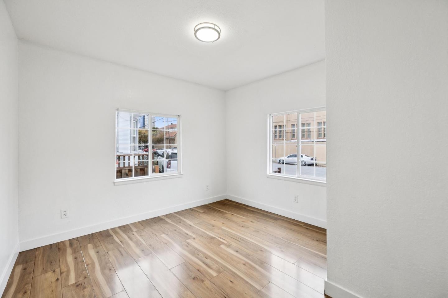 Detail Gallery Image 6 of 15 For 735 Locust St, San Jose,  CA 95110 - 3 Beds | 1 Baths