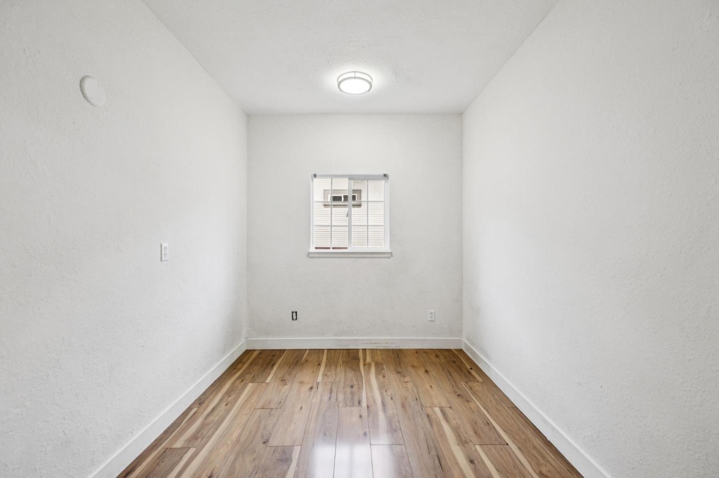 Detail Gallery Image 8 of 15 For 735 Locust St, San Jose,  CA 95110 - 3 Beds | 1 Baths