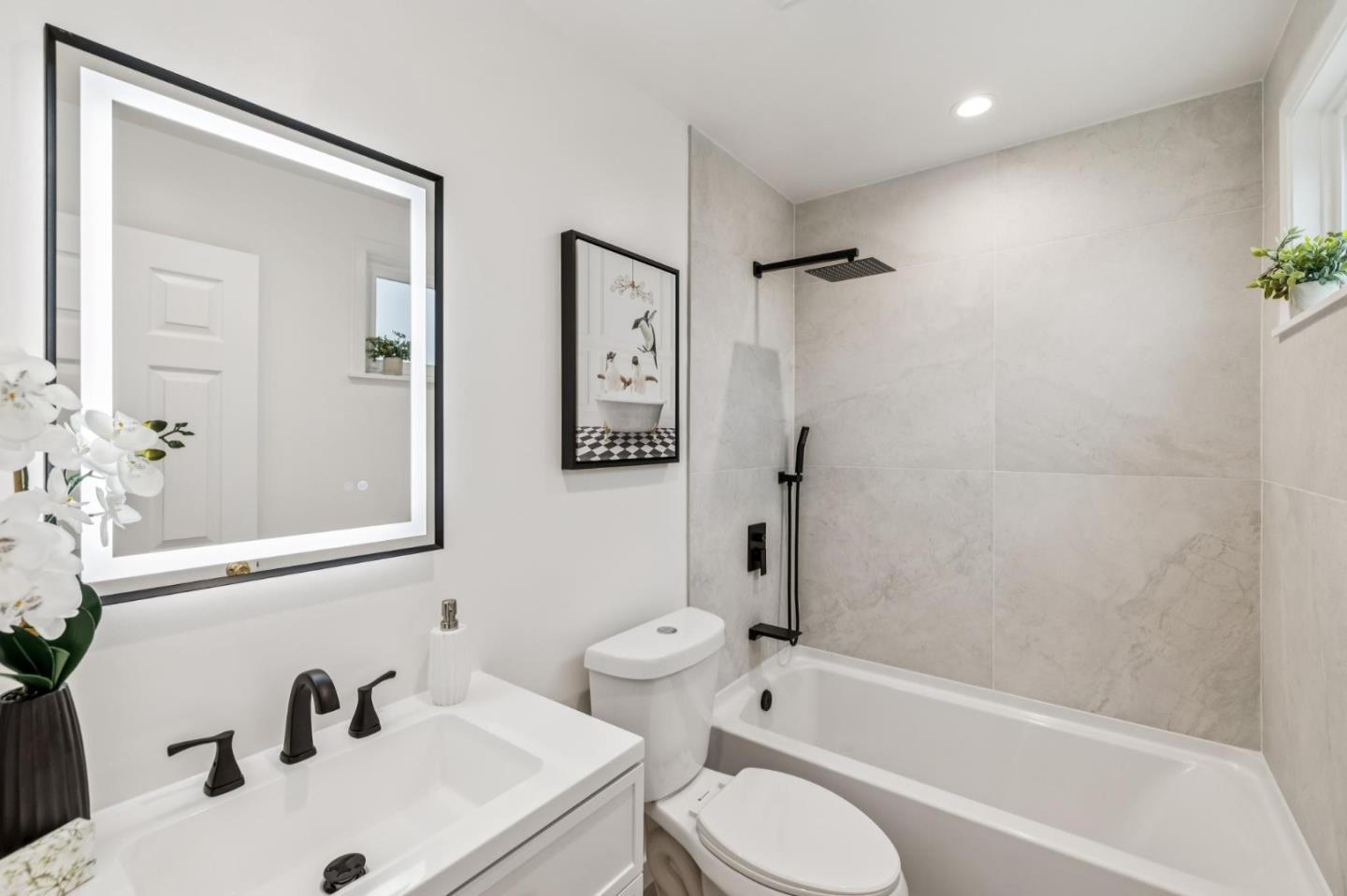 Detail Gallery Image 17 of 41 For 259 Canyon Dr, Daly City,  CA 94014 - 5 Beds | 3 Baths