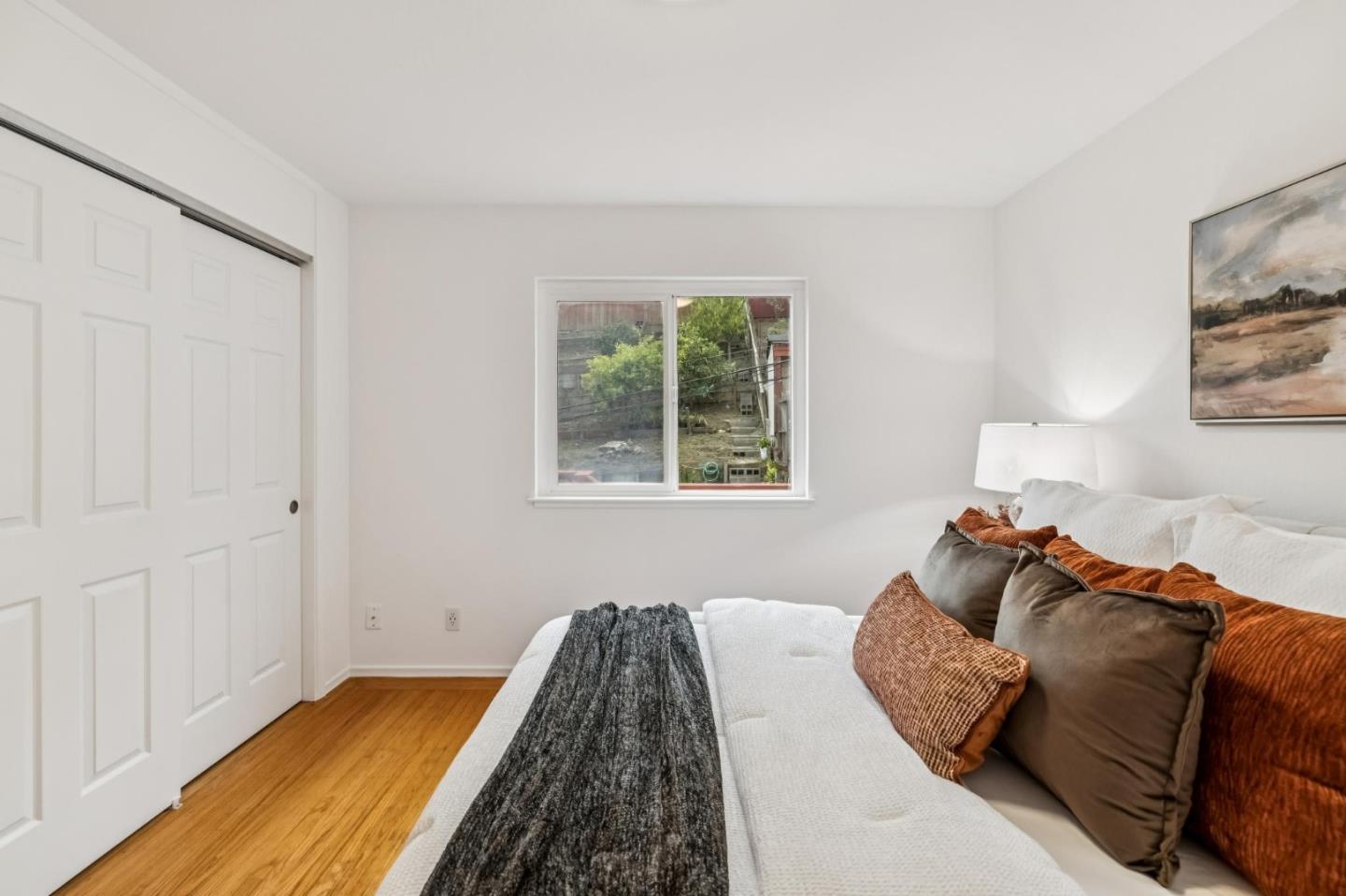 Detail Gallery Image 19 of 41 For 259 Canyon Dr, Daly City,  CA 94014 - 5 Beds | 3 Baths