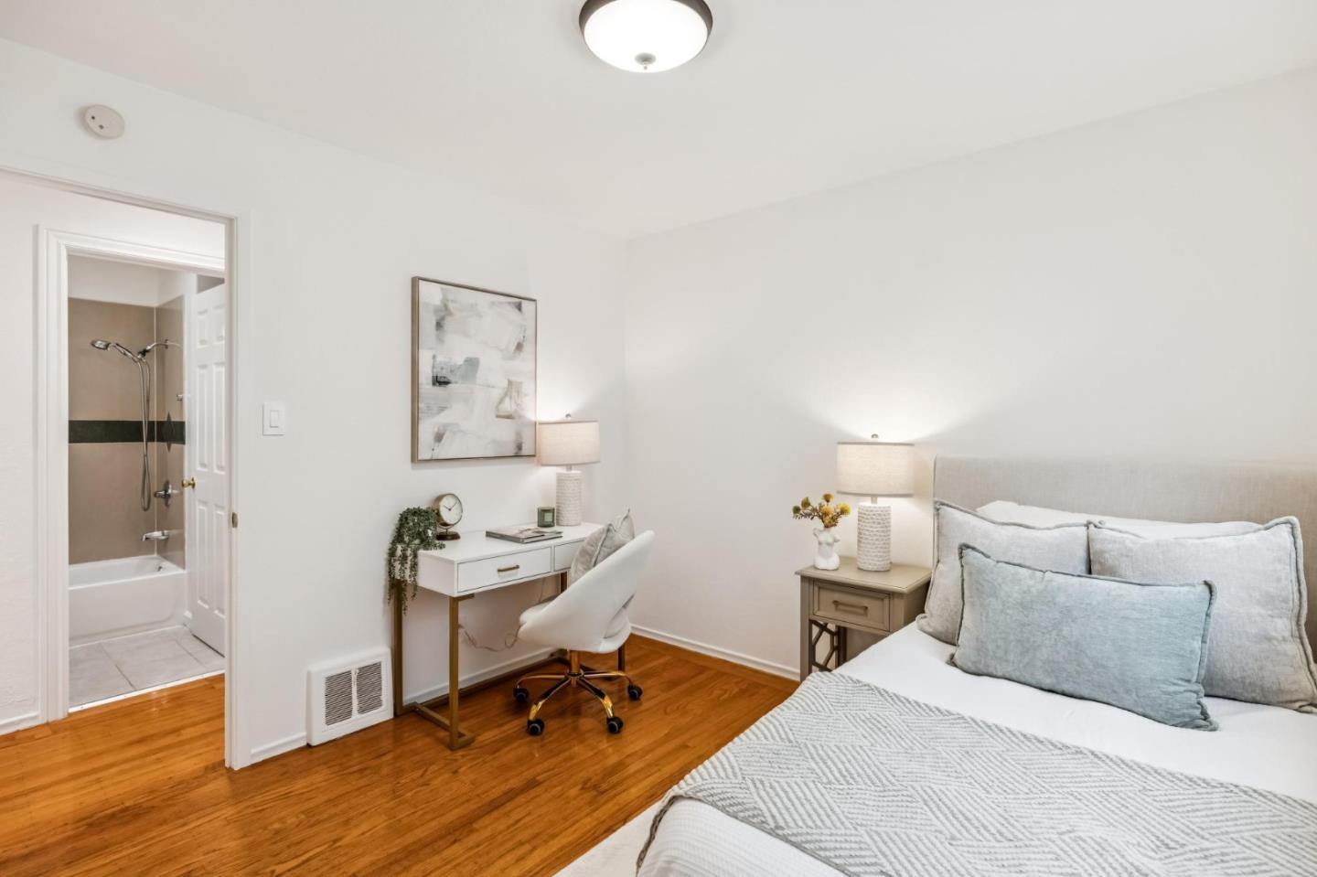 Detail Gallery Image 21 of 41 For 259 Canyon Dr, Daly City,  CA 94014 - 5 Beds | 3 Baths