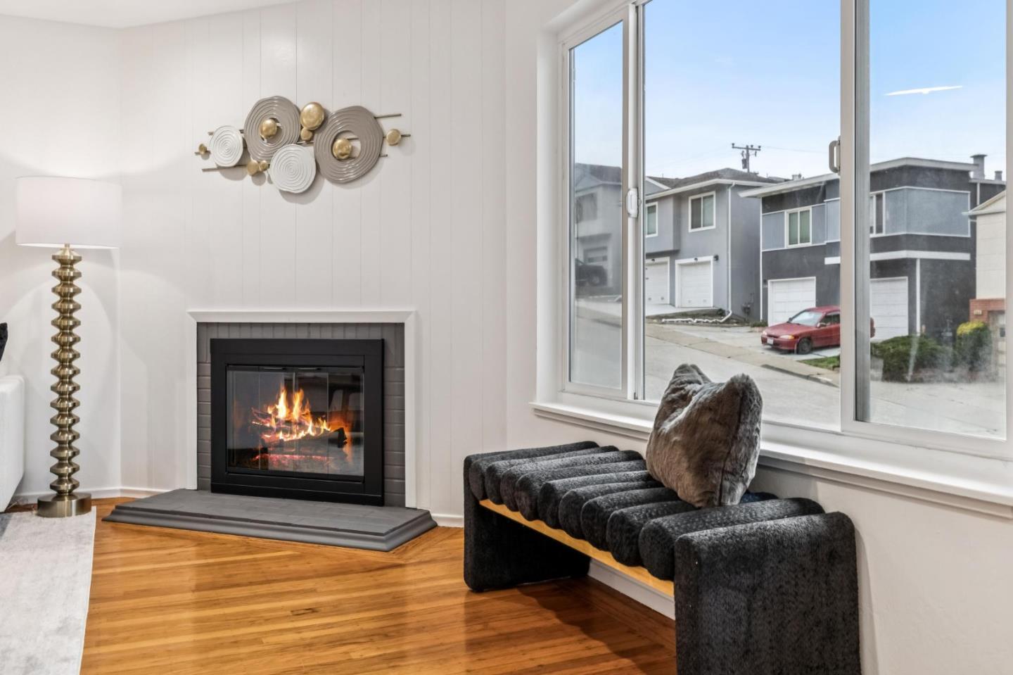 Detail Gallery Image 6 of 41 For 259 Canyon Dr, Daly City,  CA 94014 - 5 Beds | 3 Baths