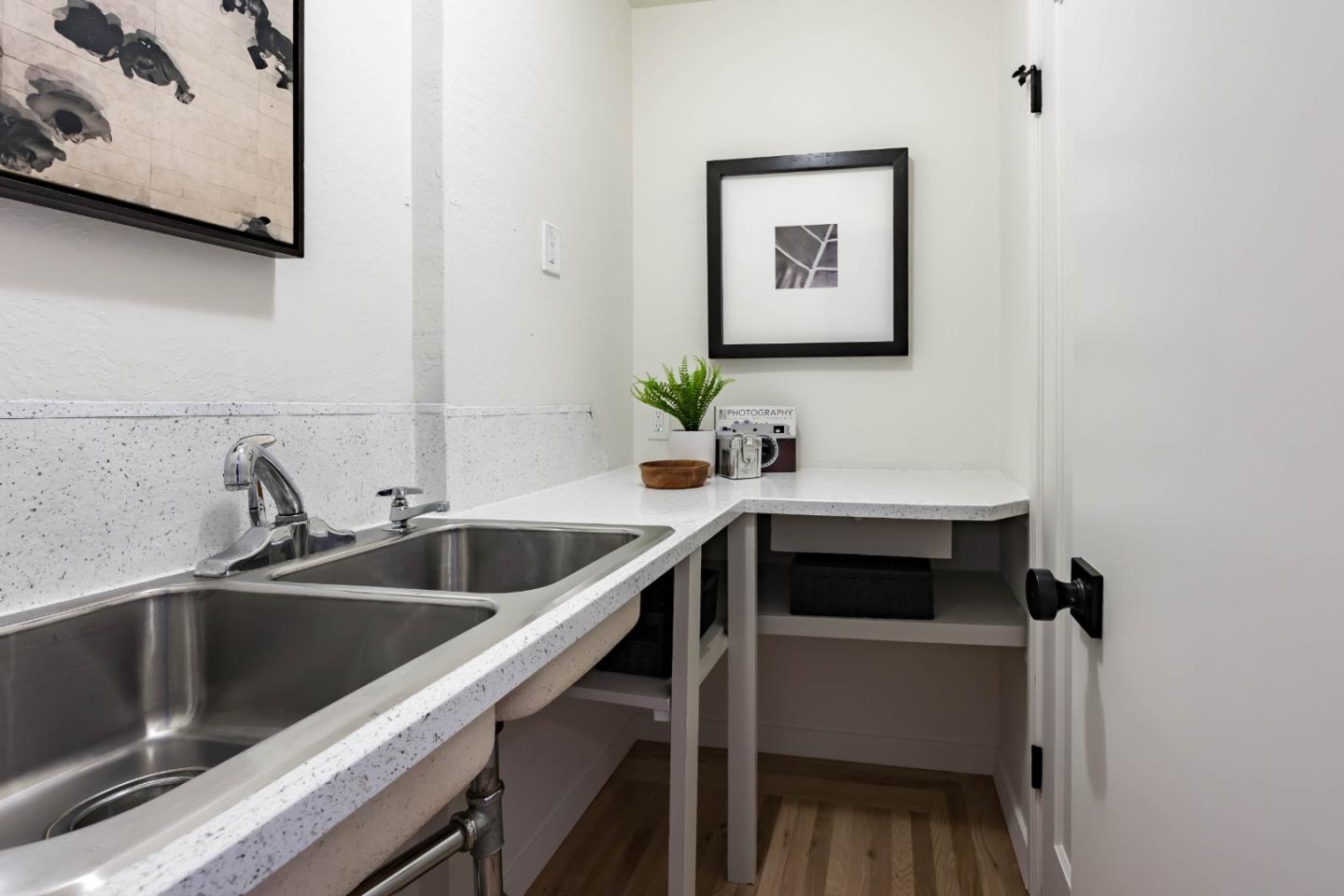 Detail Gallery Image 12 of 22 For 3467 Waverley St, Palo Alto,  CA 94306 - 4 Beds | 2 Baths