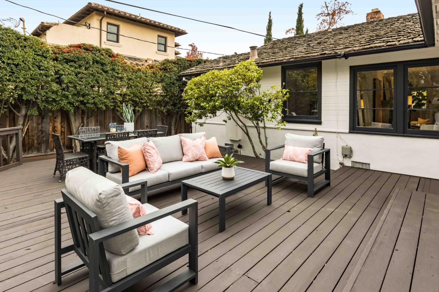 Detail Gallery Image 19 of 22 For 3467 Waverley St, Palo Alto,  CA 94306 - 4 Beds | 2 Baths