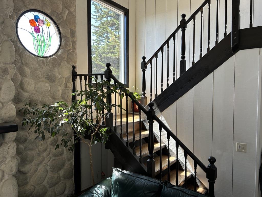 Detail Gallery Image 17 of 34 For 3242 Coral Way, Marina,  CA 93933 - 3 Beds | 2/1 Baths