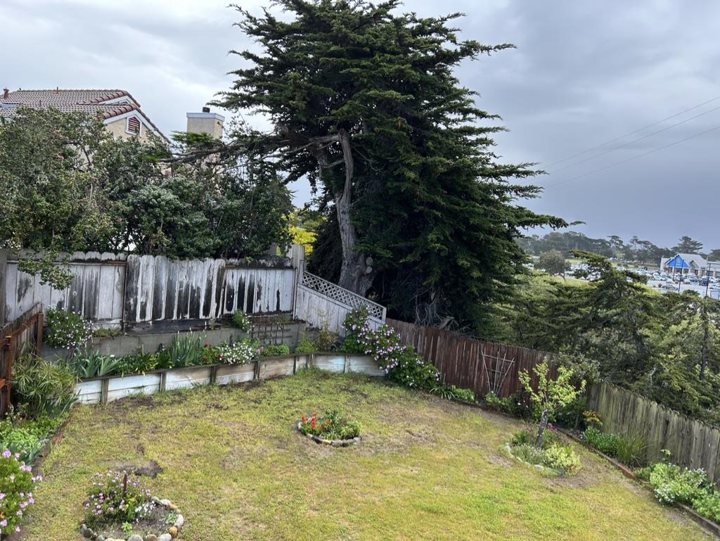 Detail Gallery Image 30 of 34 For 3242 Coral Way, Marina,  CA 93933 - 3 Beds | 2/1 Baths