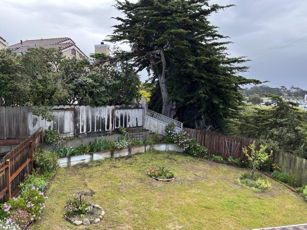 Detail Gallery Image 31 of 34 For 3242 Coral Way, Marina,  CA 93933 - 3 Beds | 2/1 Baths