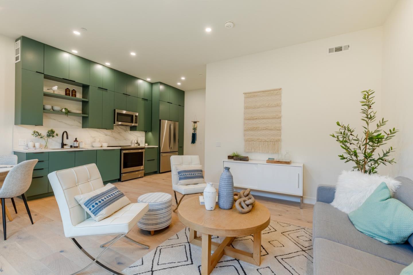 Detail Gallery Image 2 of 39 For 105 Darlington, Soquel,  CA 95073 - 3 Beds | 2/1 Baths