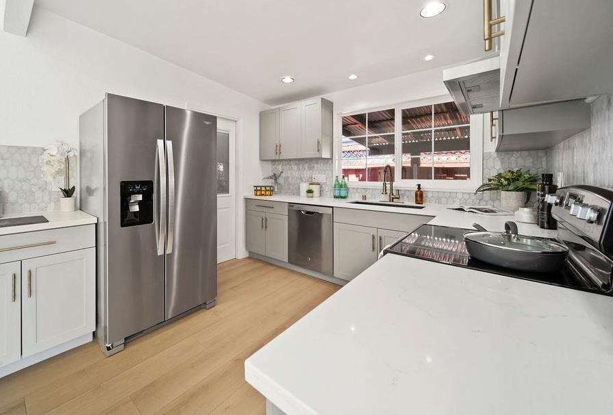 Detail Gallery Image 4 of 10 For 43638 Montrose Ave, Fremont,  CA 94538 - 4 Beds | 2 Baths