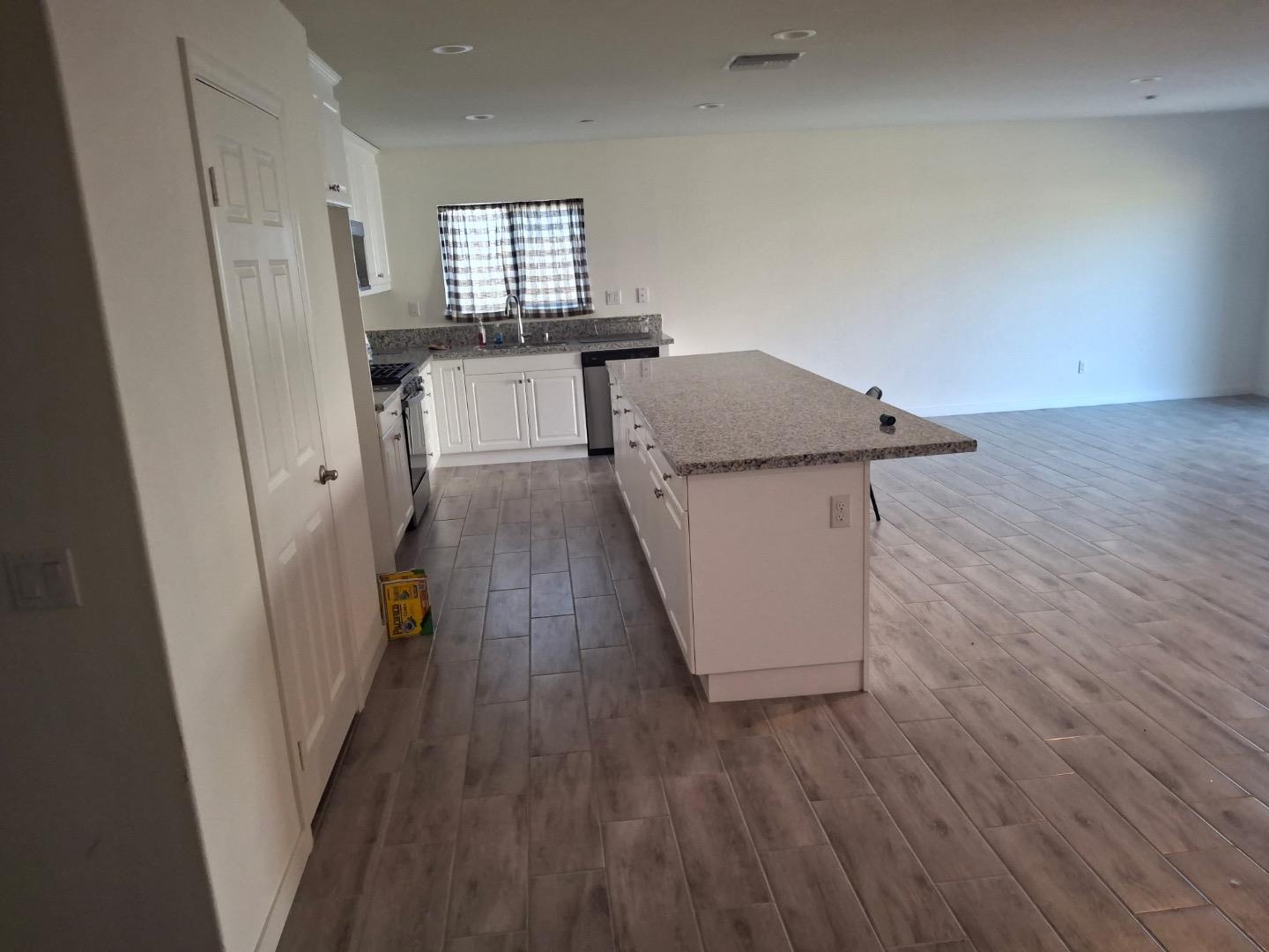 Detail Gallery Image 5 of 27 For 3135 Stargazer St, Hemet,  CA 92543 - 3 Beds | 2 Baths