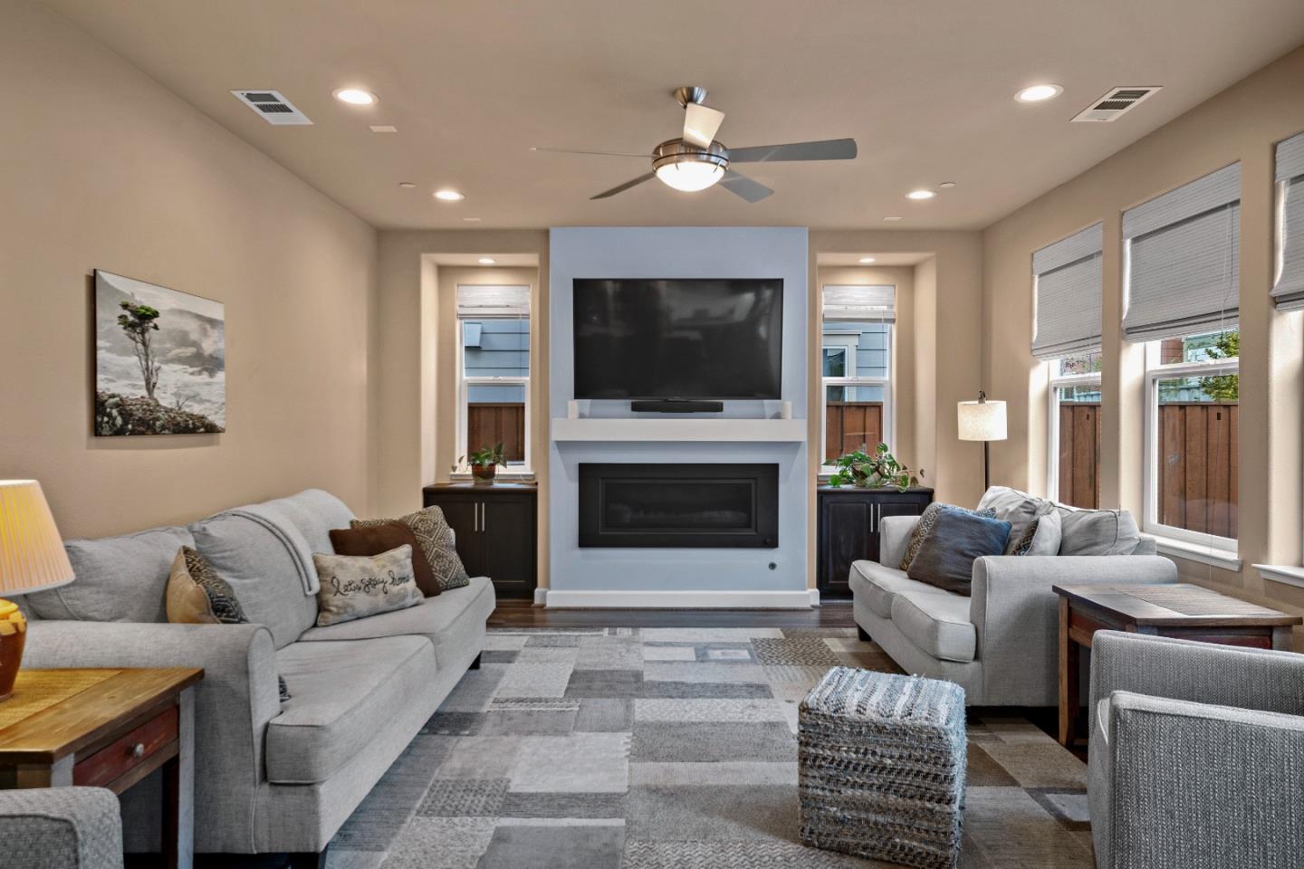 Detail Gallery Image 13 of 48 For 2760 Bungalow Dr, Marina,  CA 93933 - 3 Beds | 2/1 Baths