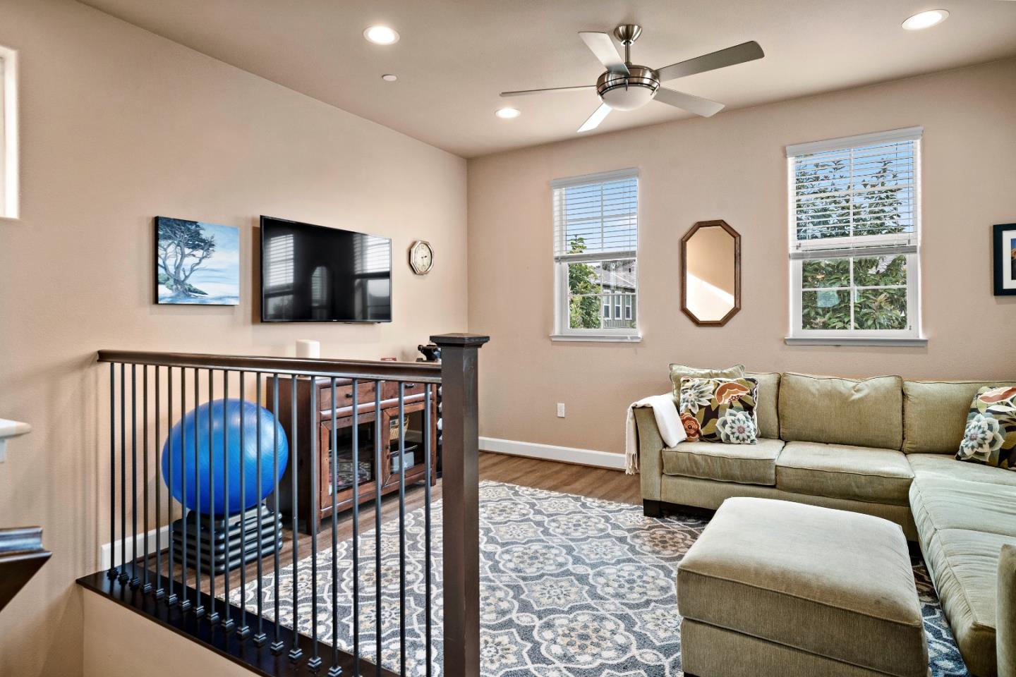 Detail Gallery Image 19 of 48 For 2760 Bungalow Dr, Marina,  CA 93933 - 3 Beds | 2/1 Baths