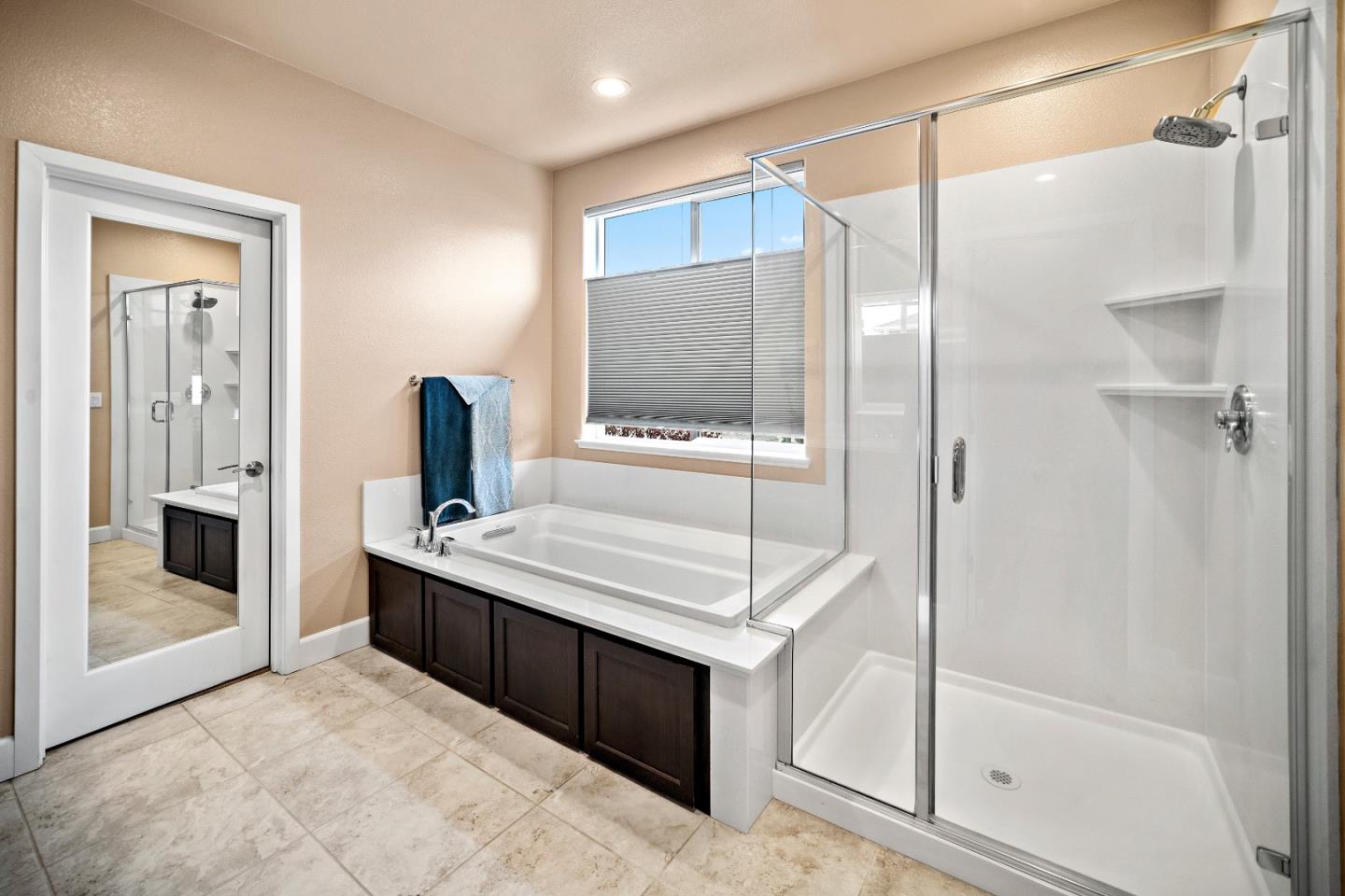 Detail Gallery Image 27 of 48 For 2760 Bungalow Dr, Marina,  CA 93933 - 3 Beds | 2/1 Baths