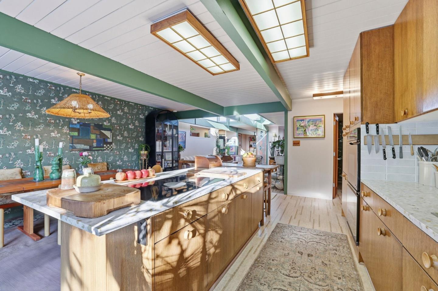 Detail Gallery Image 6 of 31 For 2265 Fairhill Ln, San Jose,  CA 95125 - 4 Beds | 2 Baths