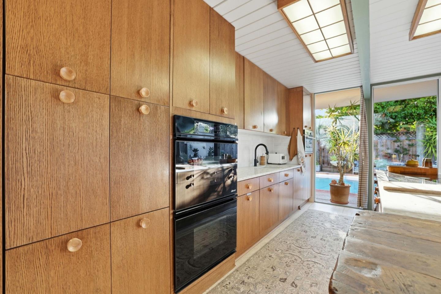 Detail Gallery Image 8 of 31 For 2265 Fairhill Ln, San Jose,  CA 95125 - 4 Beds | 2 Baths